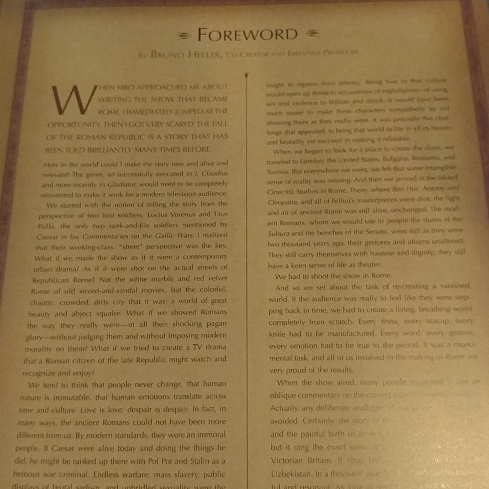Coffee table Book - Picture 11 of 11